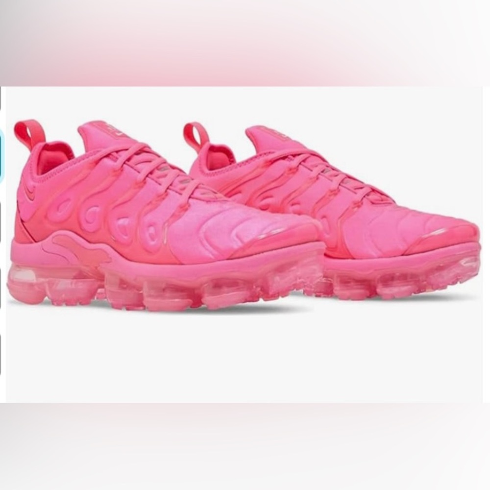 Nike - Picture 2 of 3